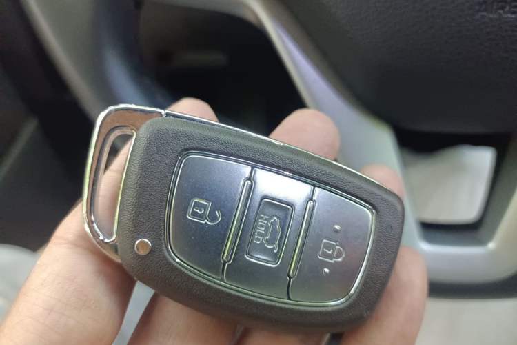 Used Hyundai Tucson 2020 280TGDi Dual-Clutch Two-Wheel Drive Smart Edition Emission Standard China V Vehicle Key