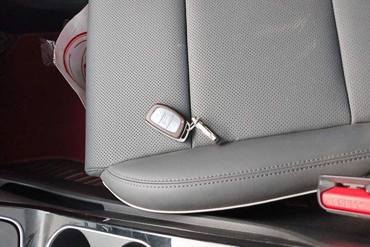 Used Hyundai Tucson 2020 280TGDi Two-Wheel-Drive GLS Fashion Edition China VI Standard Vehicle Key