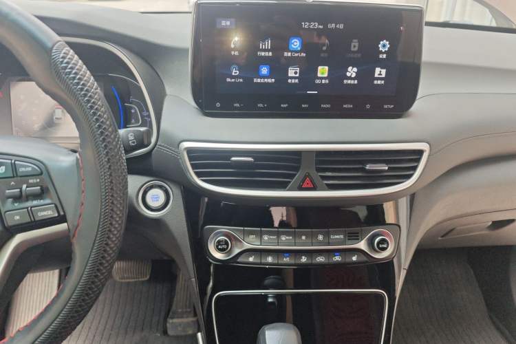 Used Hyundai Tucson 2020 280TGDi Two-Wheel-Drive GLS Smart Connectivity Version China VI Standard Audio And AC Panel