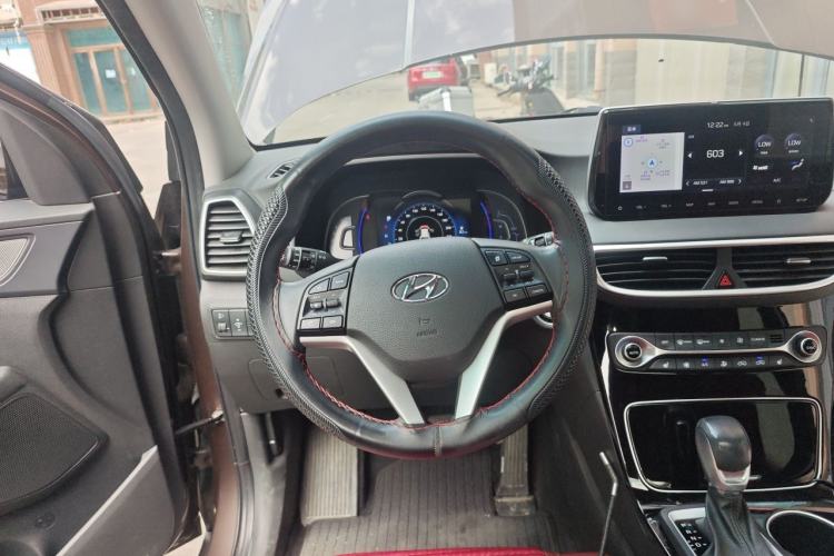 Used Hyundai Tucson 2020 280TGDi Two-Wheel-Drive GLS Smart Connectivity Version China VI Standard Steering Wheel