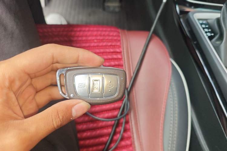 Used Hyundai Tucson 2020 280TGDi Two-Wheel-Drive GLS Smart Connectivity Version China VI Standard Vehicle Key