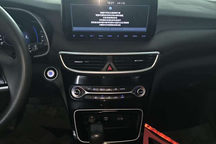 Used Hyundai Tucson 2020 280TGDi Two-Wheel-Drive GLS Fashion Edition China VI Standard Audio And AC Panel