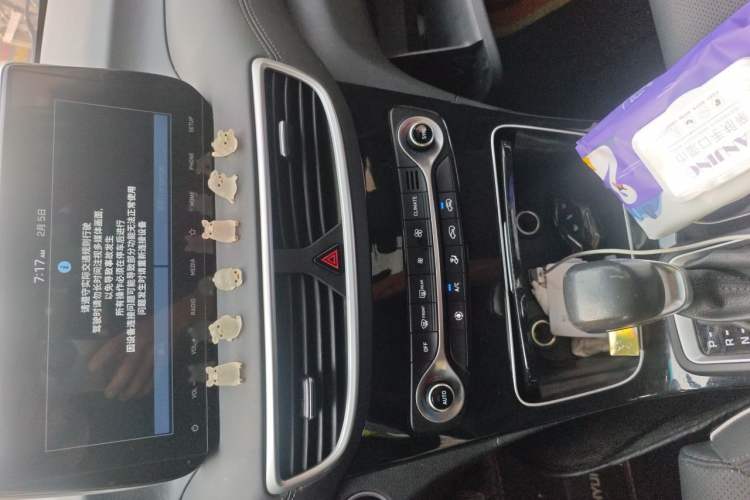 Used Hyundai Tucson 2020 280TGDi Two-Wheel-Drive GLS Fashion Edition China VI Standard Audio And AC Panel