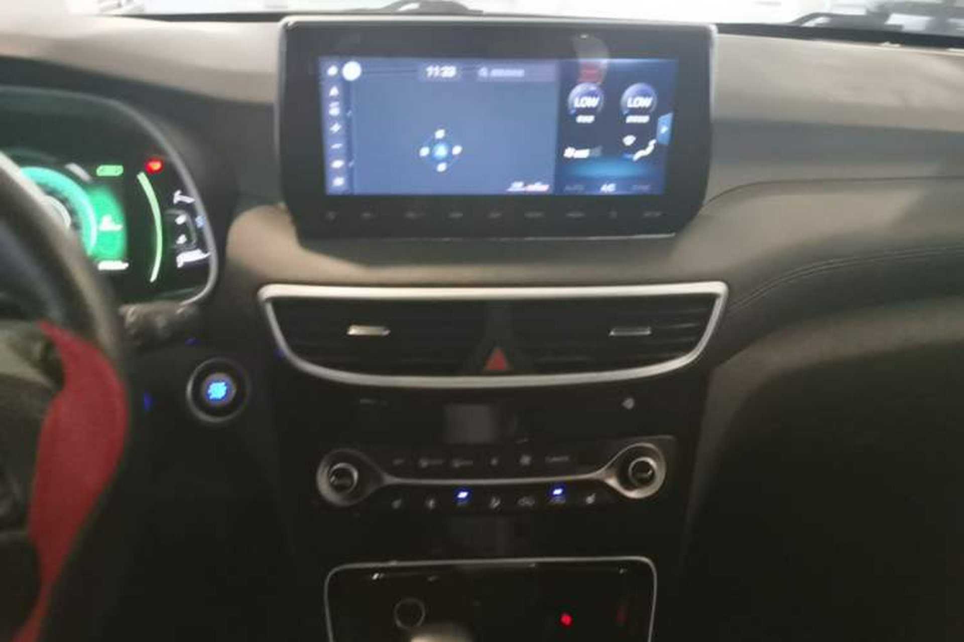 Used Hyundai Tucson 2020 280TGDi Two-Wheel-Drive GLS Smart Connectivity Version China VI Standard Audio And AC Panel