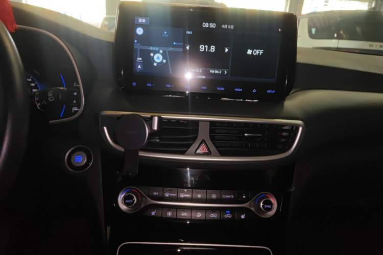 Used Hyundai Tucson 2020 280TGDi Two-Wheel-Drive GLS Smart Connectivity Version China VI Standard Audio And AC Panel