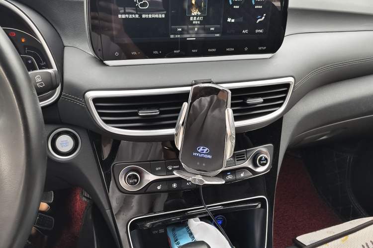Used Hyundai Tucson 2020 280TGDi Two-Wheel-Drive GLS Smart Connectivity Version China VI Standard Audio And AC Panel