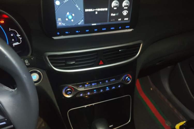 Used Hyundai Tucson 2020 280TGDi Two-Wheel-Drive GLS Smart Connectivity Version China VI Standard Audio And AC Panel