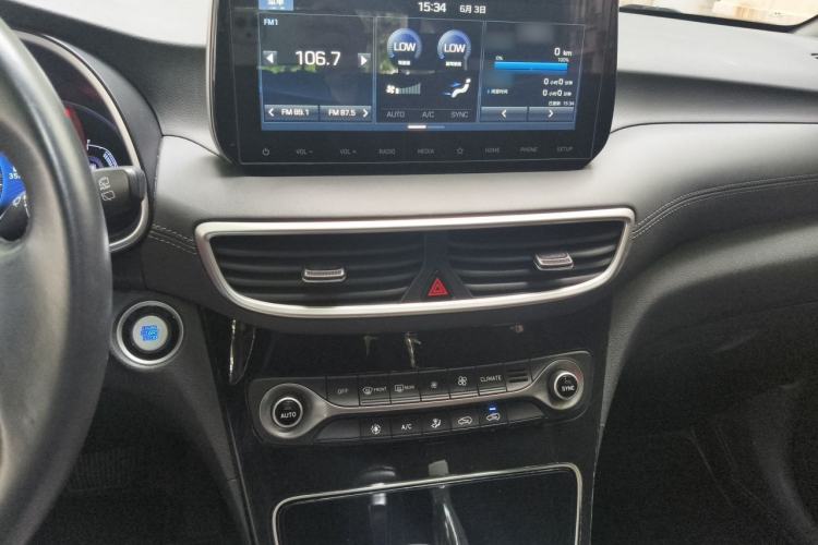 Used Hyundai Tucson 2020 280TGDi Dual-Clutch Two-Wheel Drive Fashion Edition China V Standard Audio And AC Panel