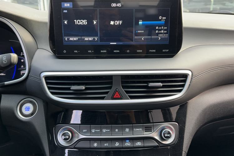 Used Hyundai Tucson 2020 280TGDi Two-Wheel-Drive GLS Fashion Edition China VI Standard Audio And AC Panel