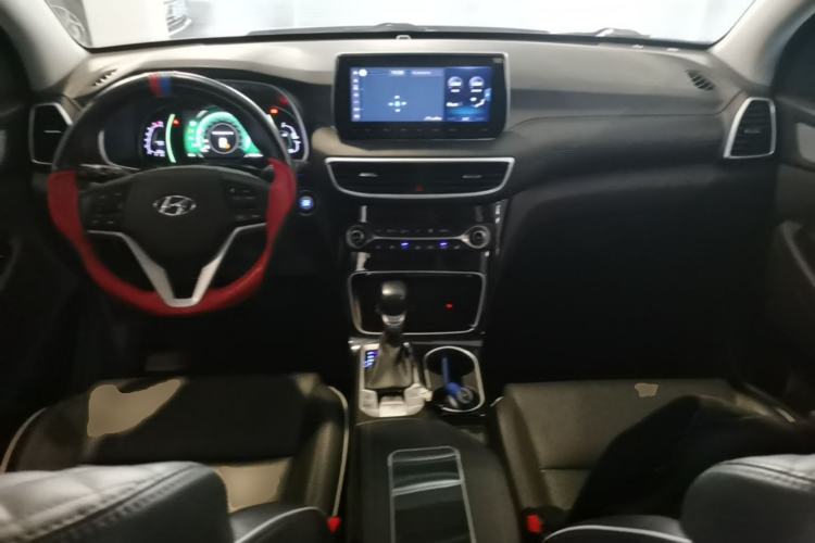 Used Hyundai Tucson 2020 280TGDi Two-Wheel-Drive GLS Smart Connectivity Version China VI Standard Center Console