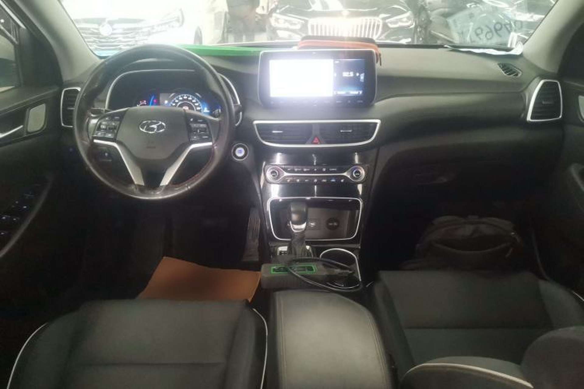 Used Hyundai Tucson 2020 280TGDi Two-Wheel-Drive GLS Smart Connectivity Version China VI Standard Center Console