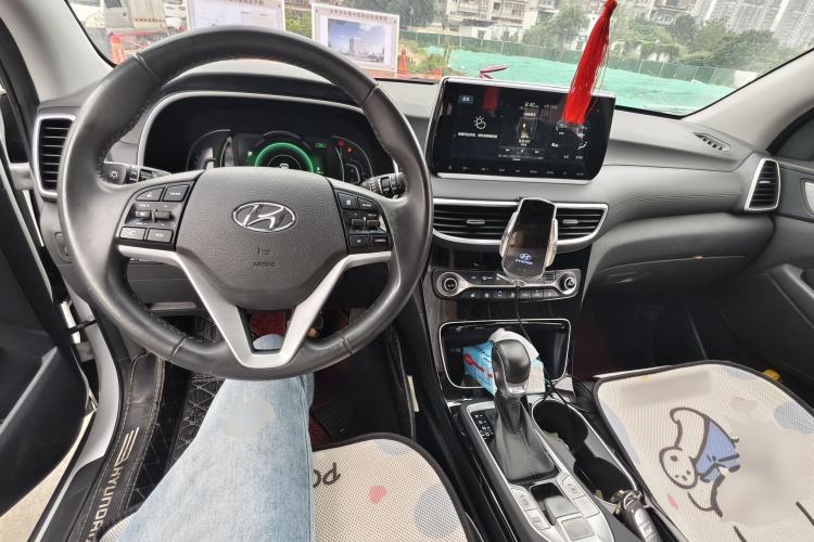 Used Hyundai Tucson 2020 280TGDi Two-Wheel-Drive GLS Smart Connectivity Version China VI Standard Center Console