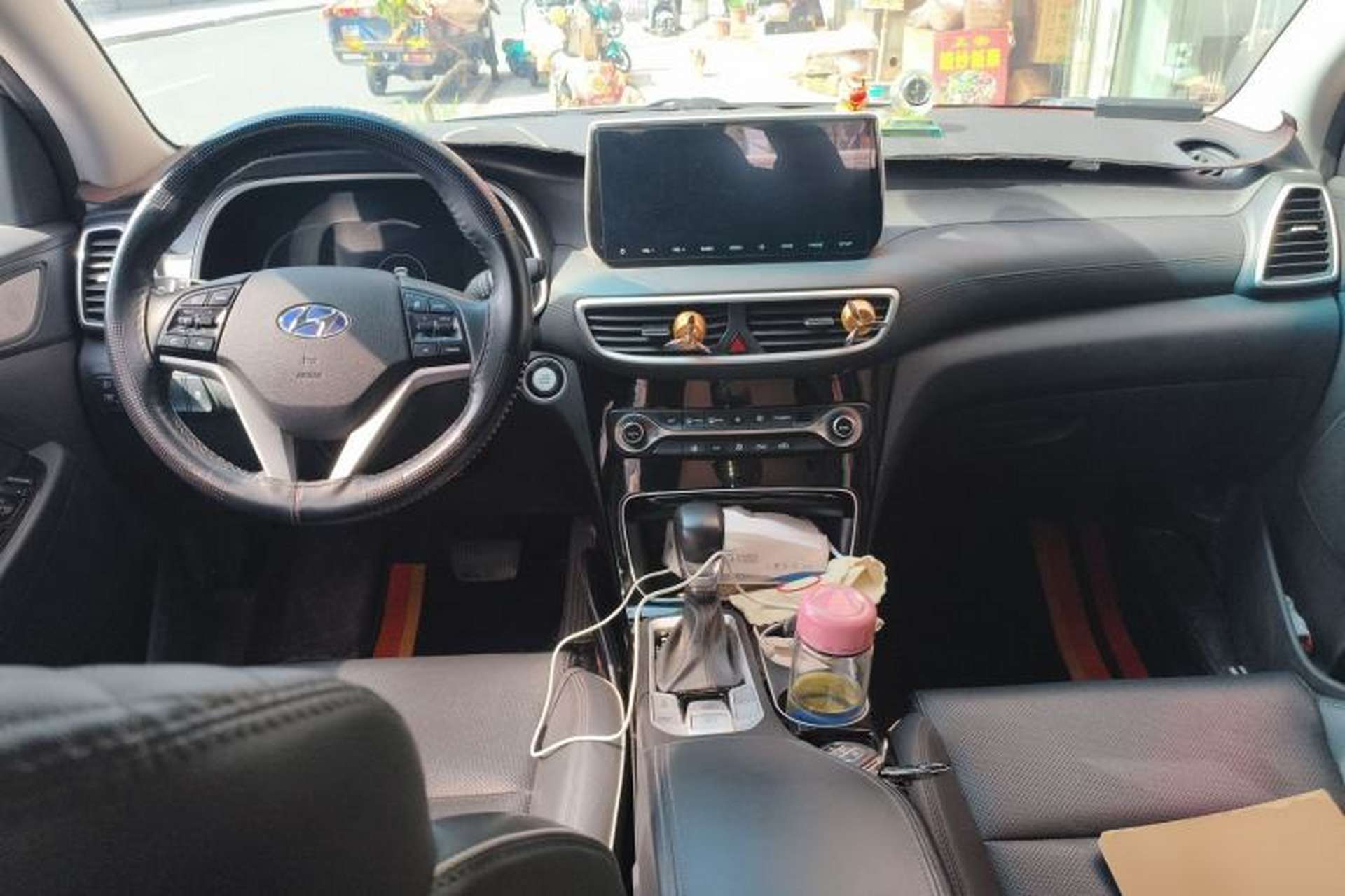 Used Hyundai Tucson 2020 280TGDi Dual-Clutch Two-Wheel Drive Fashion Edition China V Standard Center Console