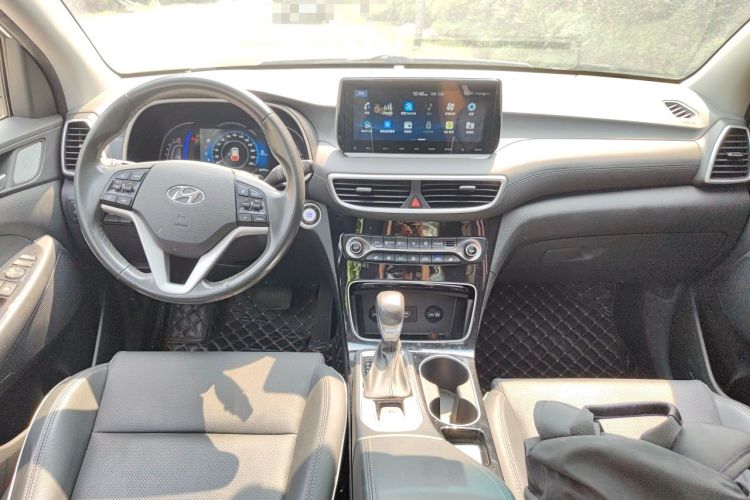 Used Hyundai Tucson 2020 280TGDi Dual-Clutch Two-Wheel Drive Smart Edition Emission Standard China V Center Console