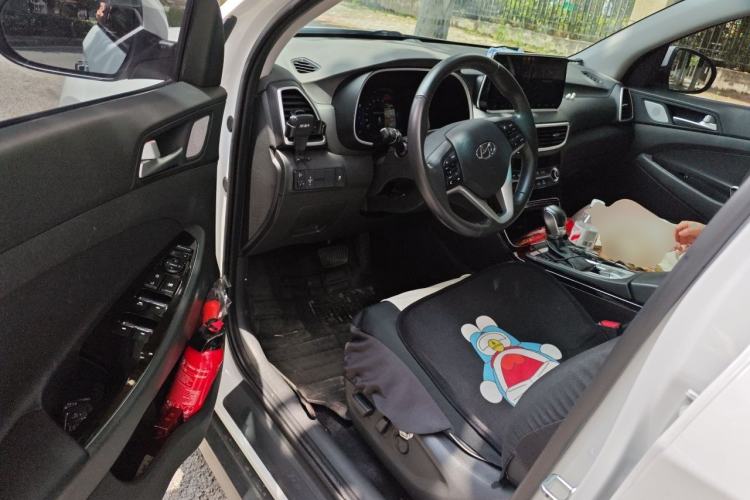 Used Hyundai Tucson 2020 280TGDi Two-Wheel-Drive GLS Fashion Edition China VI Standard Driver Seat