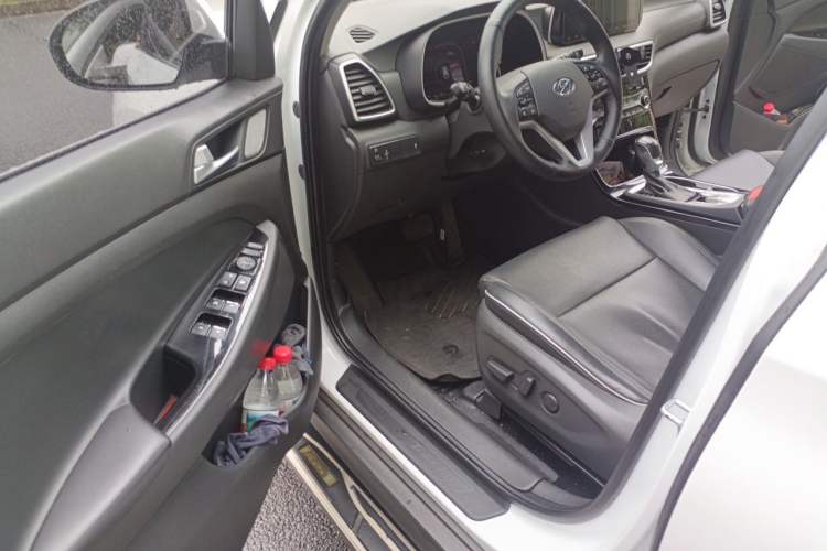 Used Hyundai Tucson 2020 280TGDi Two-Wheel-Drive GLS Fashion Edition China VI Standard Driver Seat
