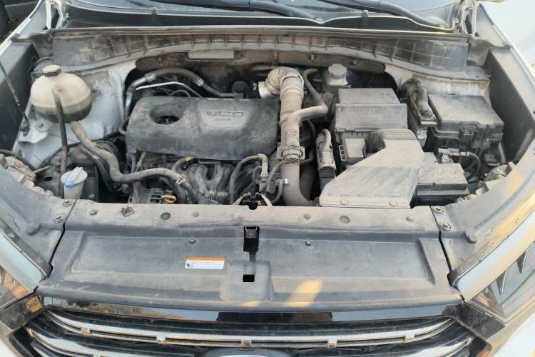 Used Hyundai Tucson 2020 280TGDi Two-Wheel-Drive GLS Fashion Edition China VI Standard Engine Bay
