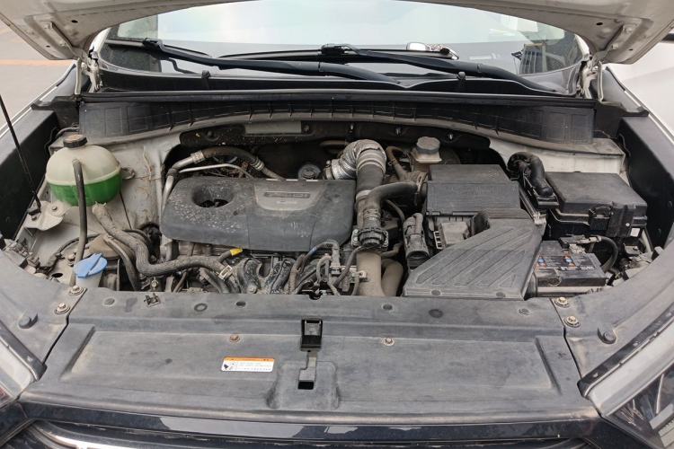 Used Hyundai Tucson 2020 280TGDi Two-Wheel-Drive GLS Fashion Edition China VI Standard Engine Bay