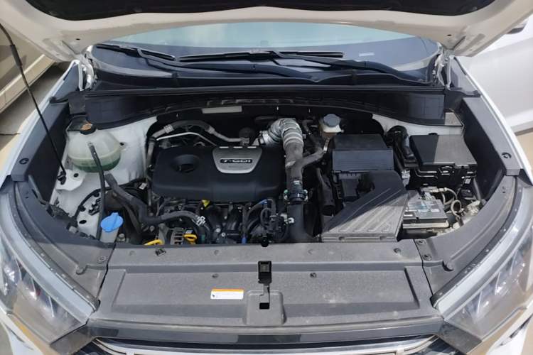 Used Hyundai Tucson 2020 280TGDi Two-Wheel-Drive GLS Fashion Edition China VI Standard Engine Bay