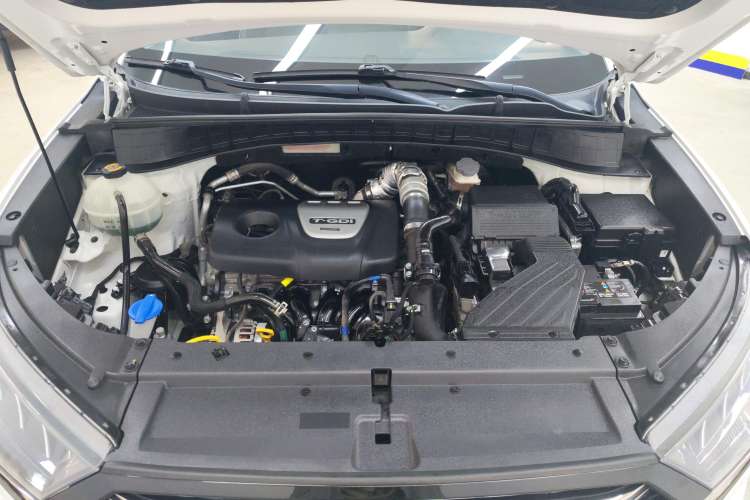 Used Hyundai Tucson 2020 280TGDi Two-Wheel-Drive GLS Fashion Edition China VI Standard Engine Bay