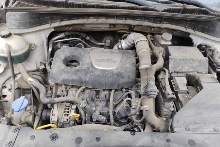 Used Hyundai Tucson 2020 280TGDi Two-Wheel-Drive GLS Smart Connectivity Version China VI Standard Engine Bay