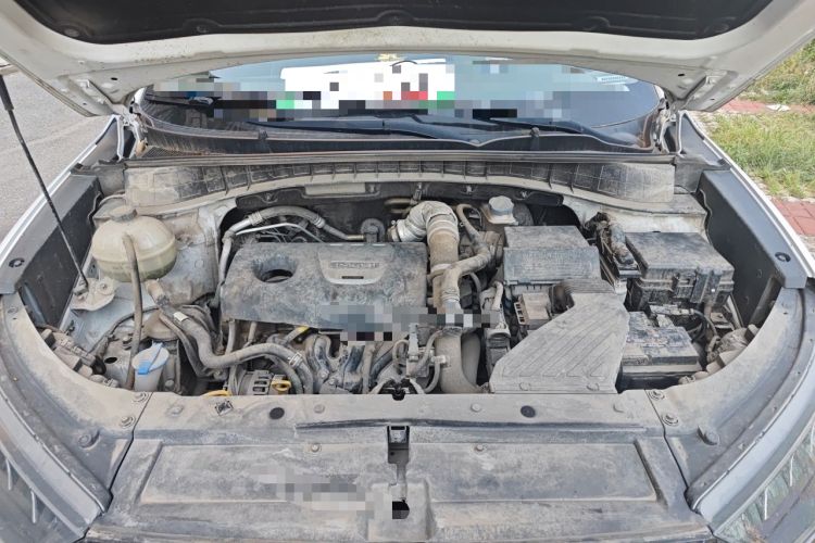 Used Hyundai Tucson 2020 280TGDi Two-Wheel-Drive GLS Fashion Edition China VI Standard Engine Bay