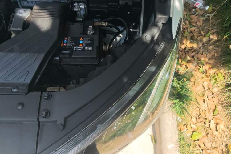 Used Hyundai Tucson 2020 280TGDi Two-Wheel-Drive GLS Fashion Edition China VI Standard Engine Bay Left