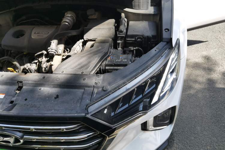 Used Hyundai Tucson 2020 280TGDi Two-Wheel-Drive GL Comfort Edition China VI Standard Engine Bay Left