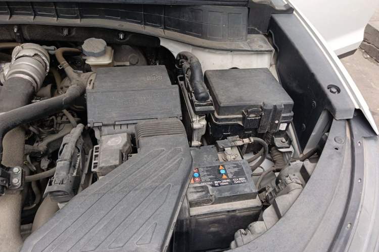 Used Hyundai Tucson 2020 280TGDi Two-Wheel-Drive GLS Fashion Edition China VI Standard Engine Bay Left