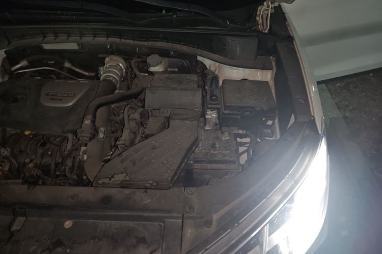 Used Hyundai Tucson 2020 280TGDi Two-Wheel-Drive GLS Smart Connectivity Version China VI Standard Engine Bay Left