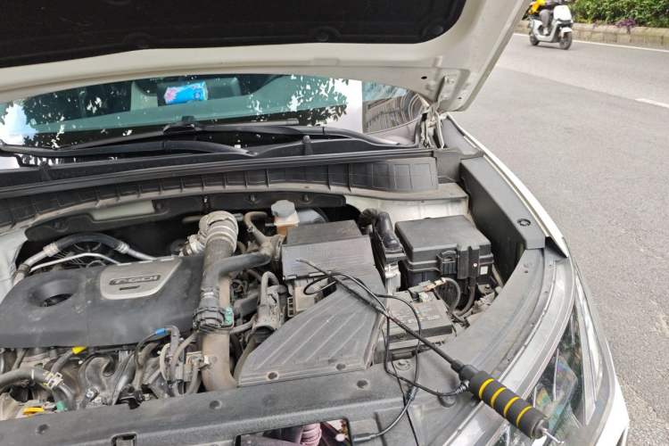 Used Hyundai Tucson 2020 280TGDi Two-Wheel-Drive GLS Fashion Edition China VI Standard Engine Bay Left