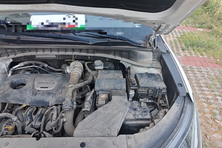 Used Hyundai Tucson 2020 280TGDi Two-Wheel-Drive GLS Fashion Edition China VI Standard Engine Bay Left