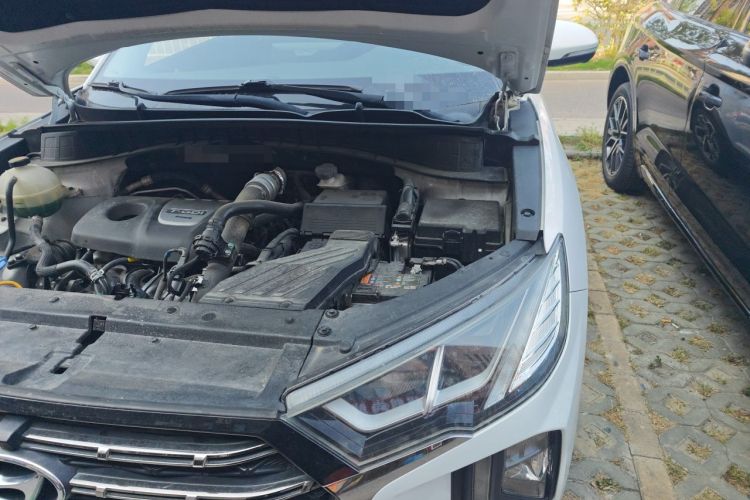 Used Hyundai Tucson 2020 280TGDi Two-Wheel-Drive GLS Smart Connectivity Version China VI Standard Engine Bay Left