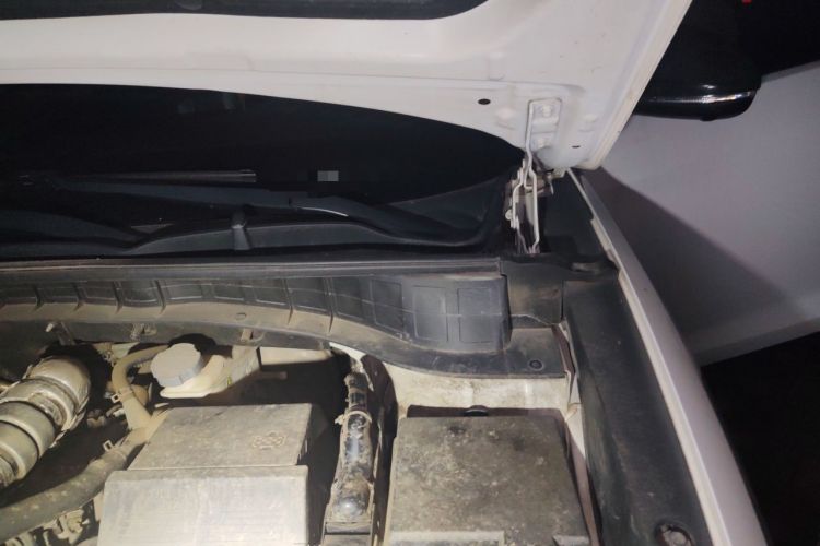 Used Hyundai Tucson 2020 280TGDi Two-Wheel-Drive GLS Smart Connectivity Version China VI Standard Engine Bay Left
