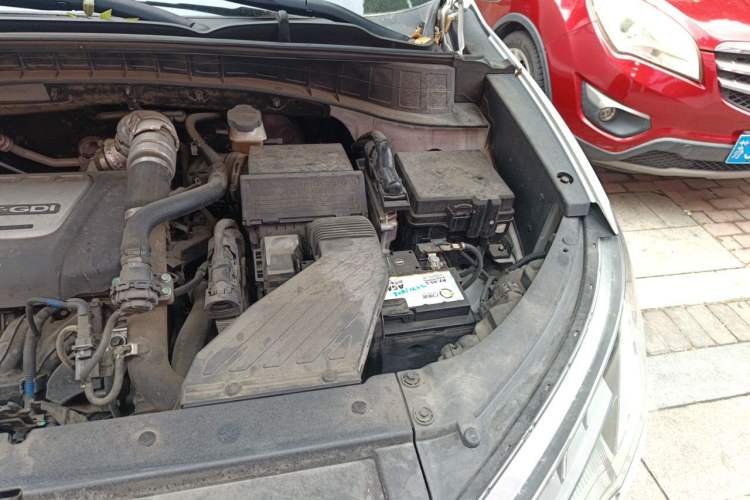 Used Hyundai Tucson 2020 280TGDi Two-Wheel-Drive GLS Fashion Edition China VI Standard Engine Bay Left