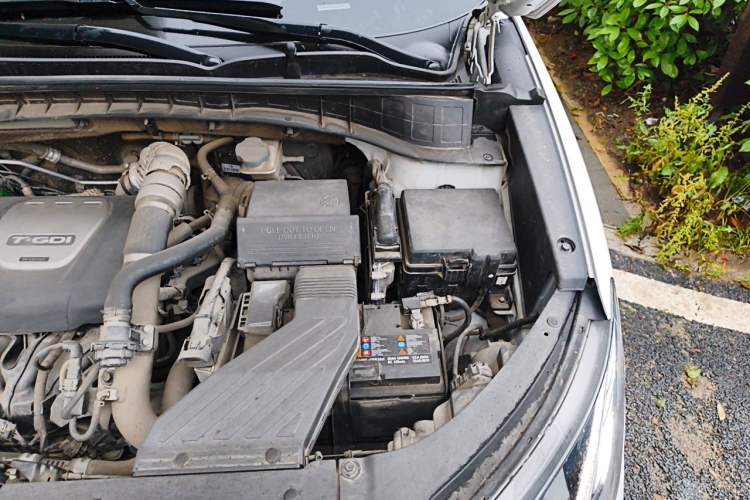 Used Hyundai Tucson 2020 280TGDi Two-Wheel-Drive GLS Fashion Edition China VI Standard Engine Bay Left
