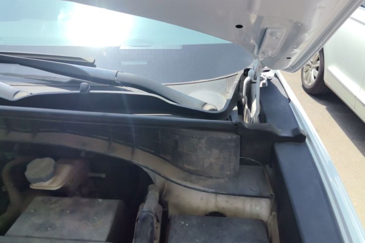 Used Hyundai Tucson 2020 280TGDi Two-Wheel-Drive GLS Fashion Edition China VI Standard Engine Bay Left