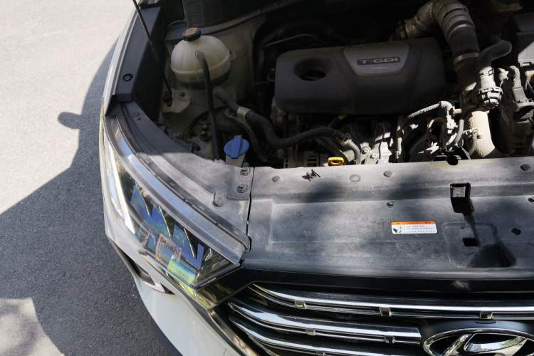 Used Hyundai Tucson 2020 280TGDi Two-Wheel-Drive GL Comfort Edition China VI Standard Engine Bay Right