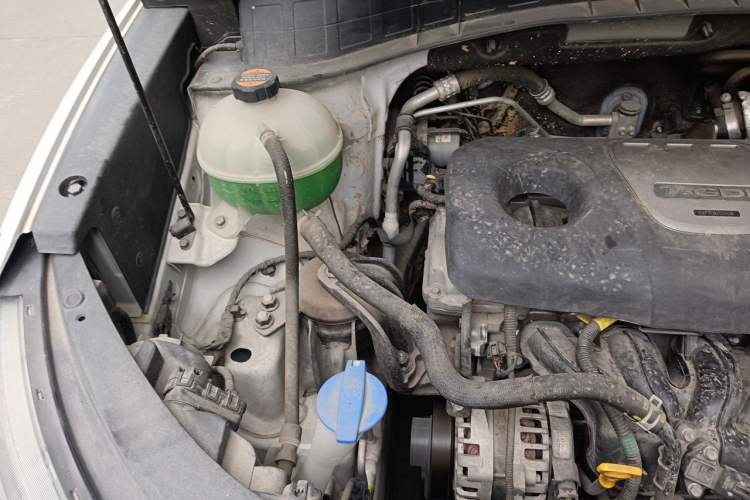 Used Hyundai Tucson 2020 280TGDi Two-Wheel-Drive GLS Fashion Edition China VI Standard Engine Bay Right