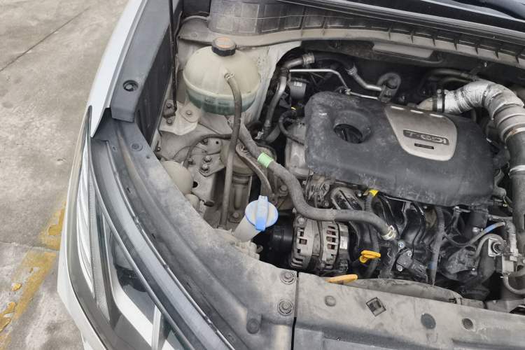 Used Hyundai Tucson 2020 280TGDi Two-Wheel-Drive GLS Smart Connectivity Version China VI Standard Engine Bay Right