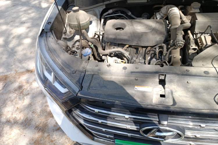 Used Hyundai Tucson 2020 280TGDi Two-Wheel-Drive GLS Smart Connectivity Version China VI Standard Engine Bay Right