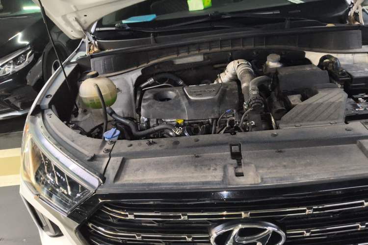 Used Hyundai Tucson 2020 280TGDi Two-Wheel-Drive GLS Fashion Edition China VI Standard Engine Bay Right