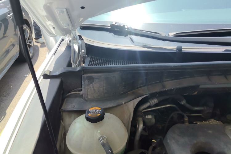 Used Hyundai Tucson 2020 280TGDi Two-Wheel-Drive GLS Fashion Edition China VI Standard Engine Bay Right