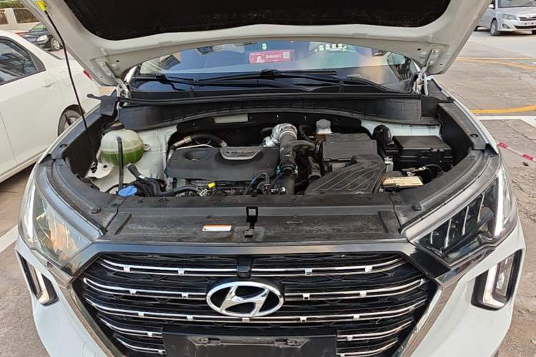 Used Hyundai Tucson 2020 280 TGDi Two-Wheel-Drive DLX Smart Enjoyment Version China VI Standard Engine Bay