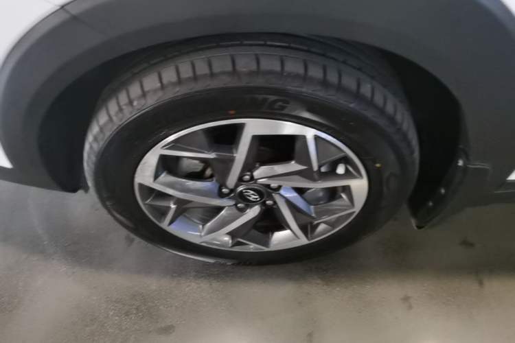 Used Hyundai Tucson 2020 280TGDi Two-Wheel-Drive GLS Smart Connectivity Version China VI Standard Exterior 1