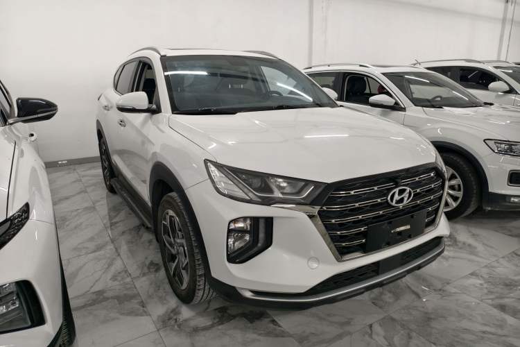 Used Hyundai Tucson 2020 280TGDi Two-Wheel-Drive GLS Smart Connectivity Version China VI Standard Exterior 1