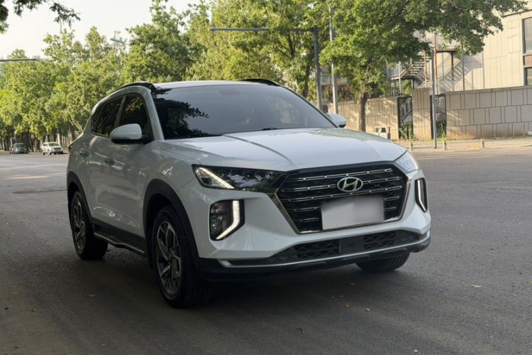 Used Hyundai Tucson 2020 280TGDi Two-Wheel-Drive GLS Fashion Edition China VI Standard Exterior 1