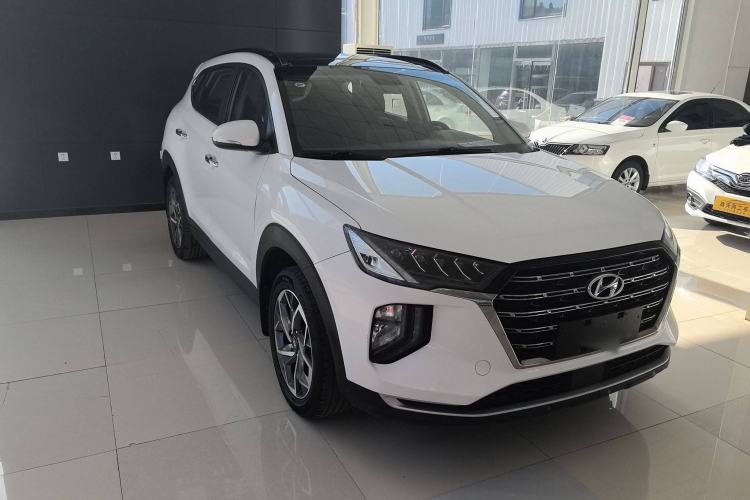 Used Hyundai Tucson 2020 280TGDi Two-Wheel-Drive GLS Fashion Edition China VI Standard Exterior 2