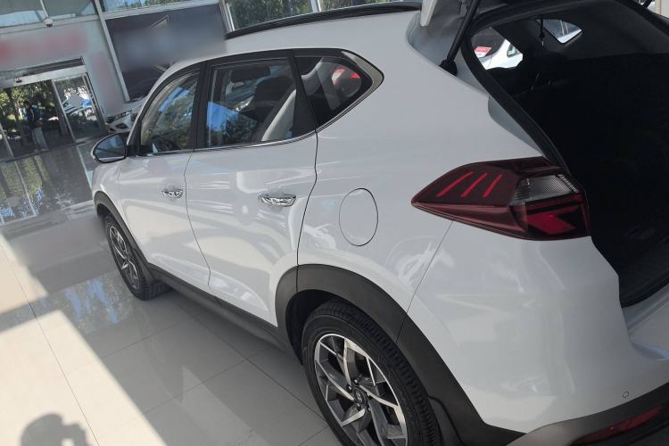 Used Hyundai Tucson 2020 280TGDi Two-Wheel-Drive GLS Fashion Edition China VI Standard Exterior 3