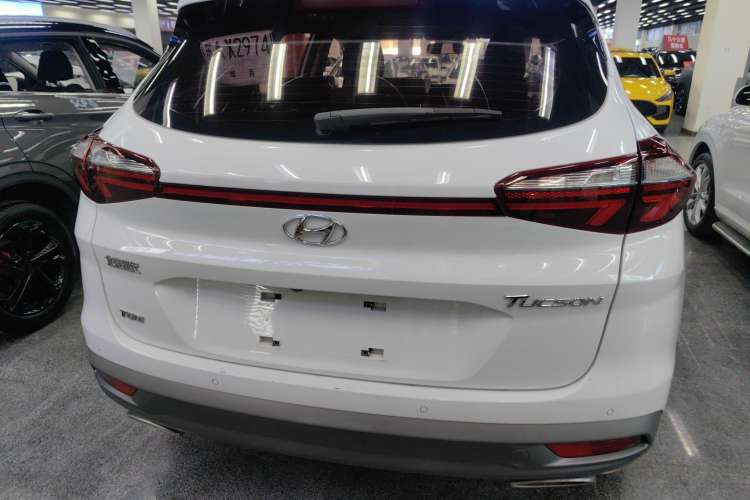Used Hyundai Tucson 2020 280TGDi Two-Wheel-Drive GLS Fashion Edition China VI Standard Exterior 4